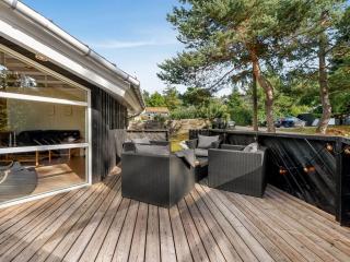 Holiday Home Margrethe - 600m from the sea by Interhome - 2