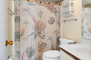 Ocean View 2-Bedroom Condo at Excalibur Perfect Coastal Getaway - 2