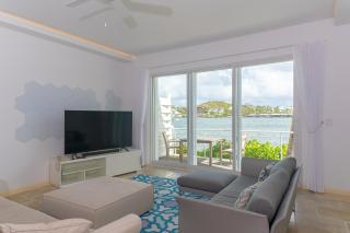 Luxury Waterfront Townhome at Coral Beach Club - Dawn Beach - 5