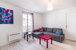 GuestReady - Charming Canal St-Martin Retreat - 9