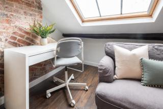 Executive 2-Bed - Walk to Uni & LGI - Sleep 6 - 6
