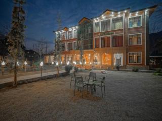 Palette Hotel Regency Valley View Pahalgam - 5