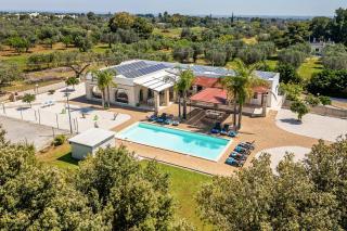 Villa Lucente by Villa Plus - 2