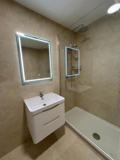 Apartment 1, Clifden Bay Apartments - 7