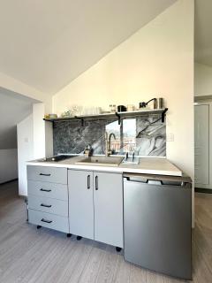 1-Bedroom apartment with mountain view and free parking - 1