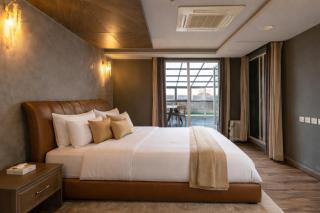 GOLD CREST Signature Serviced Apartments- City Views DHA Lahore - 6