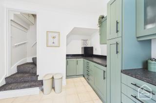Taskers Cottage – South Kirkby | Sleeps 6 - 9