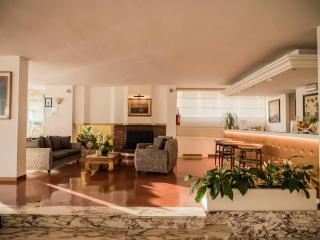 Hotel Sina Astor - 4