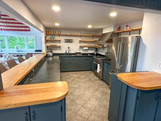The Longhorn - Inspired 5br 3ba Home with Hot Tub - 5