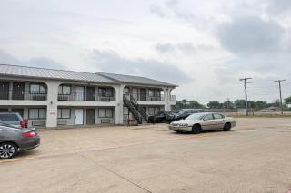 Delux Inn Mesquite Near I-30 Dallas - 8