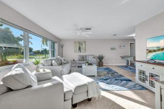 Relaxing Pool Home | Bikes | Prime SE Location - 9