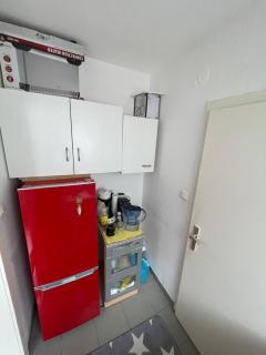 Bright 1-room studio near Zeil & Main, walkable - 3