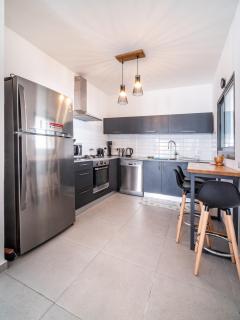 Achziv Beach Haven 3BR Apartment by Sea N Rent - 3
