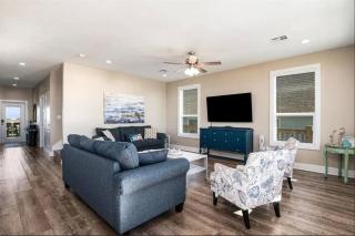 Beachfront - Hot Tub - Putt Putt - Fire Pit - Pet Friendly - 9