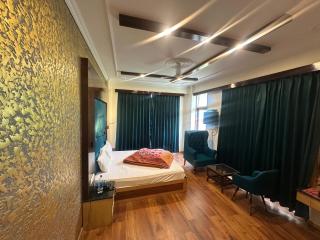 Hotel Aurelius Grand - 4