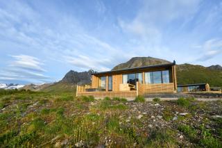 Secluded Lodge - Stunning Views! - 9