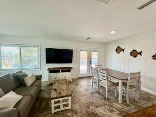 Spyglass Beach House - 6