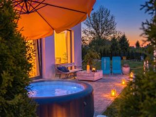 Nuka House Ami - Teatr Natury z Jacuzzi - 7