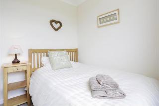 3 Bed in Aldringham oc-pcot - 2
