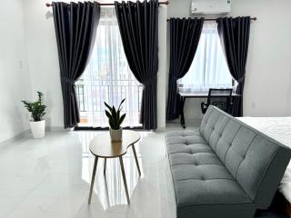 Mandala Deluxe Studio - Top-Floor with Balcony 5F 501 - 3