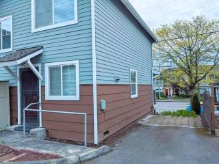 2 Bedroom Home 5 Minutes from ID, Capitol Hill - 4