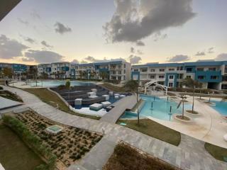 Ground Floor Chalet with Garden & Lagoon View - 8