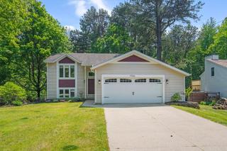The Holland Hideaway- Family Home - Walk to Beach - 9
