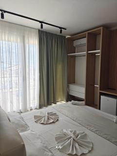 SeaView Vacation Rooms - 4