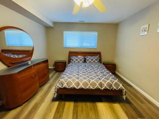 Modern 1BR Near Moss Rehab Monthly Deal - 1