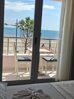 SeaView Vacation Rooms - 6