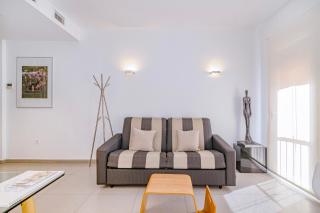 Apartamentos Caballerizas con parking gratuito - 8