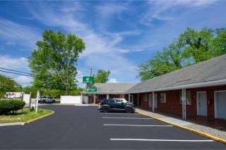 Economy 7 Inn Near Hampton University VA - 0