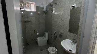 Townhouse Gachibowli Bus Terminal Hyderabad - 4
