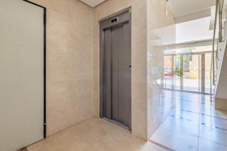 Isola Beachside Apartment - 4