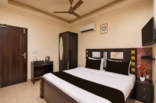 Collection O Sector 5 Ghaziabad Formerly Five Seas - Ghaziabad - 0