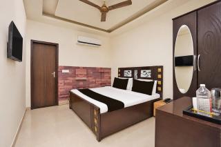 Collection O Sector 5 Ghaziabad Formerly Five Seas - Ghaziabad - 5
