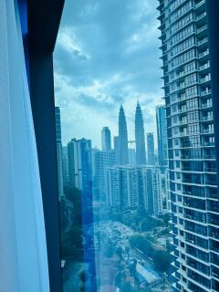 EATON R E S I D E N C E S KLcc By Amani - 9