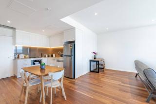 Vision On Morphett 2BR Apartment with Parking - 7