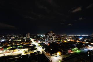 Vision On Morphett 2BR Apartment with Parking - 1