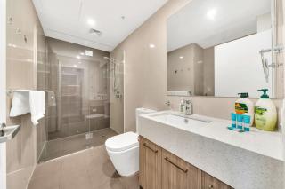 Vision On Morphett 2BR Apartment with Parking - 7