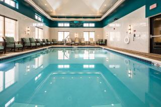 Best Western Plus Franciscan Square Inn & Suites Steubenville - Steubenville - 8