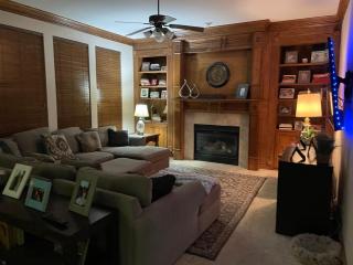 Frisco Retreat Near Universal Kids & Toyota - 9