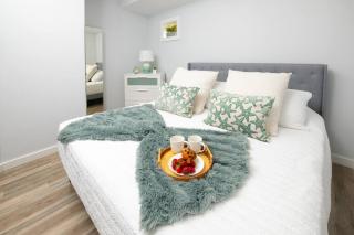 Downtown Suite II - 8