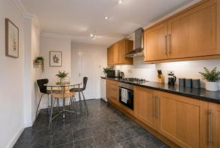 Stylish 3 BDR near Edinburgh Sleeps 5 Free Parking - 5