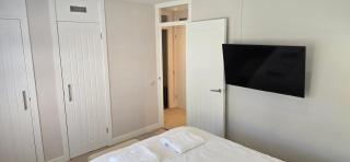 RentUnique Luxurious 1 Bd Bungalow - 1