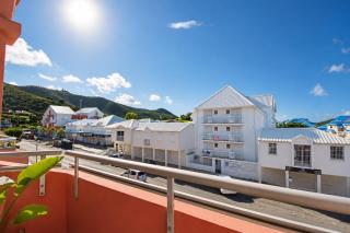 Mady's Retreat 1 bedroom apartment ideally located - 7