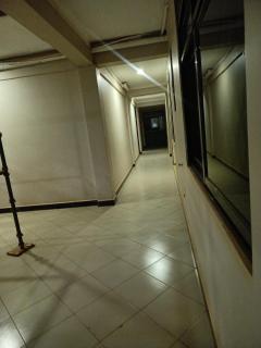Moncy executive accommodations and massage - 8