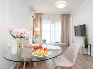 Urban Chic - Mennica Residence - Warsaw Center - For 20 Guests - 7