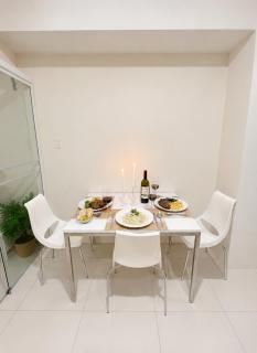 Wind Residences Taal Facing View Near Sky Ranch - 4