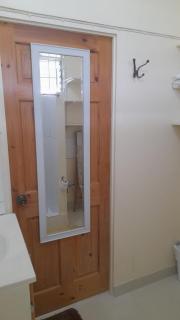 Phoenix Rising Apt 2 Sunlit 1 BD Boutique Apt designed for comfort and long term living - 4
